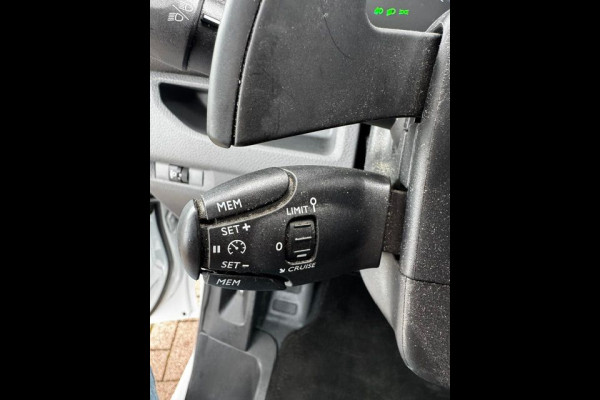 Peugeot Expert 2.0 BlueHDI 180pk Asphalt Automaat Euro 6 84.000km Airco,Navi,Camera,Xenon