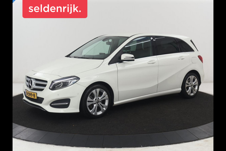 Mercedes-Benz B-klasse 180 Ambition | Half leder | Cruise control | Navigatie | Bluetooth | Airco | Camera | Park assist | Trekhaak