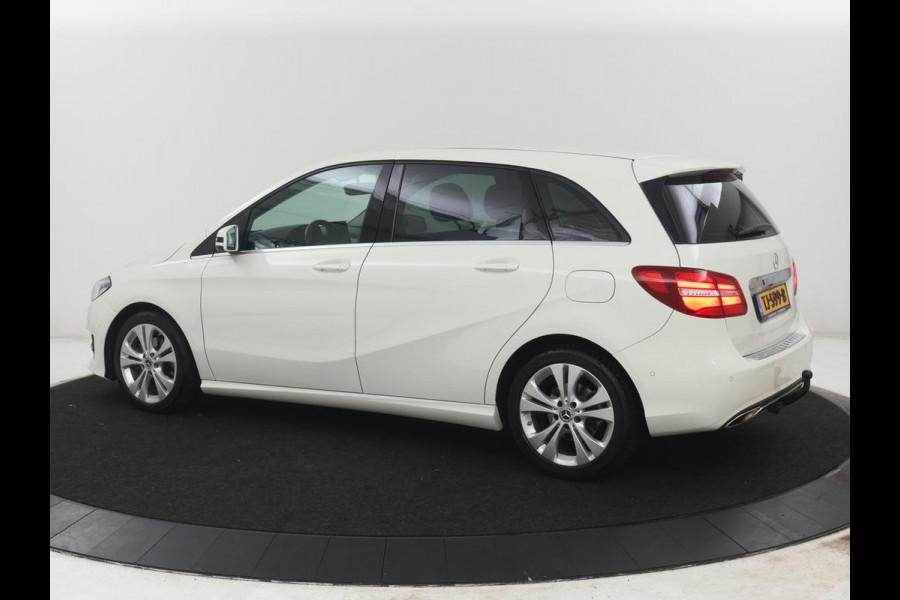 Mercedes-Benz B-klasse 180 Ambition | Half leder | Cruise control | Navigatie | Bluetooth | Airco | Camera | Park assist | Trekhaak