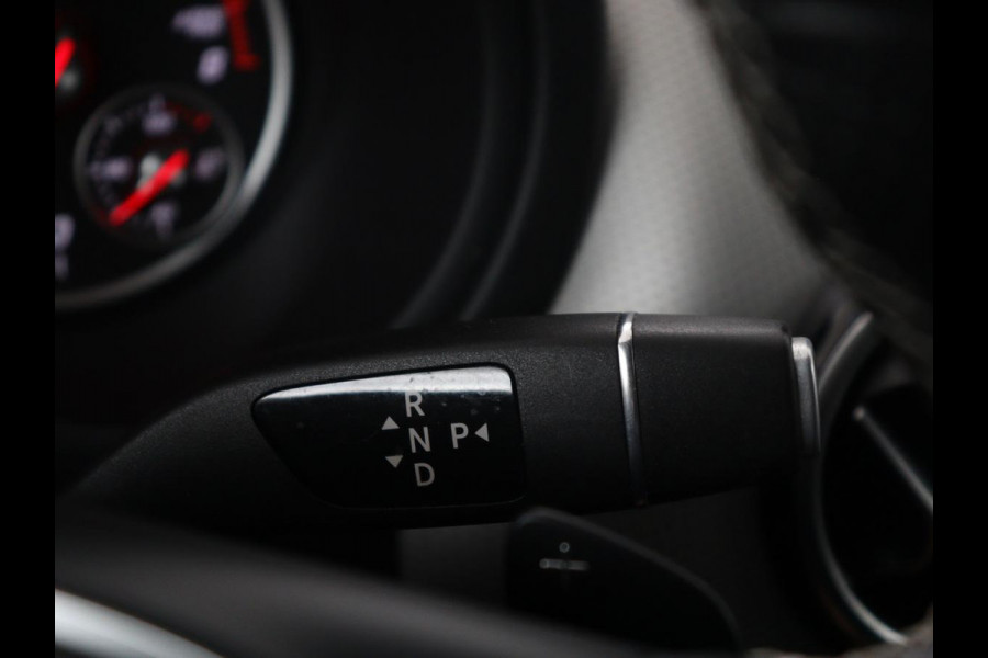 Mercedes-Benz B-klasse 180 Ambition | Half leder | Cruise control | Navigatie | Bluetooth | Airco | Camera | Park assist | Trekhaak
