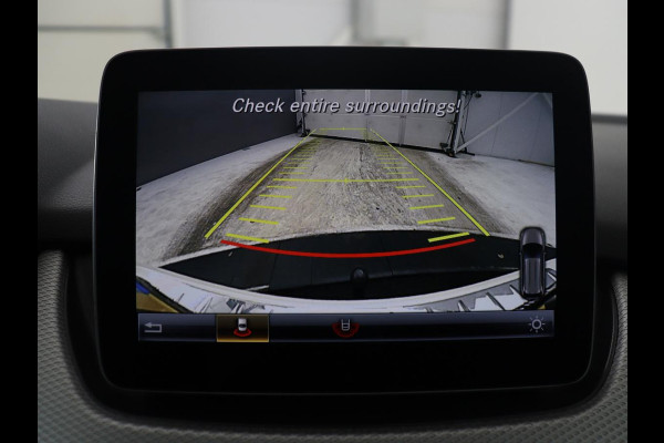 Mercedes-Benz B-klasse 180 Ambition | Half leder | Cruise control | Navigatie | Bluetooth | Airco | Camera | Park assist | Trekhaak
