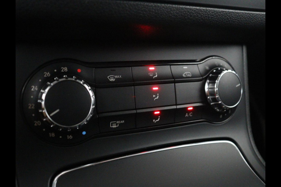 Mercedes-Benz B-klasse 180 Ambition | Half leder | Cruise control | Navigatie | Bluetooth | Airco | Camera | Park assist | Trekhaak