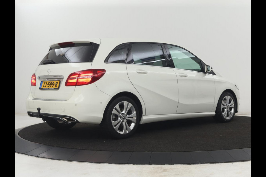 Mercedes-Benz B-klasse 180 Ambition | Half leder | Cruise control | Navigatie | Bluetooth | Airco | Camera | Park assist | Trekhaak