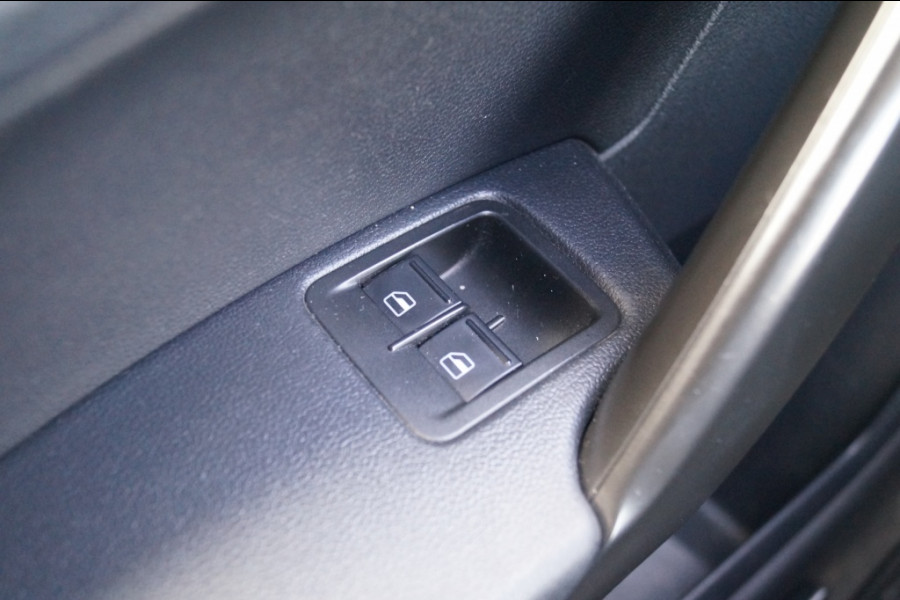 Volkswagen Caddy 2.0 TDI Comfortline L1-H1 -NAVI-AIRCO-CARPLAY-