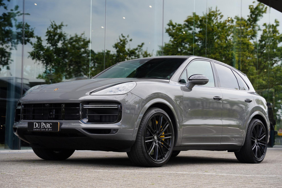 Porsche Cayenne 4.0 Turbo S E-Hybrid / Keramische Remmen / Sport Chrono