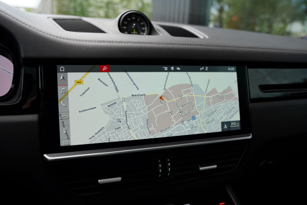 Porsche Cayenne 4.0 Turbo S E-Hybrid / Keramische Remmen / Sport Chrono