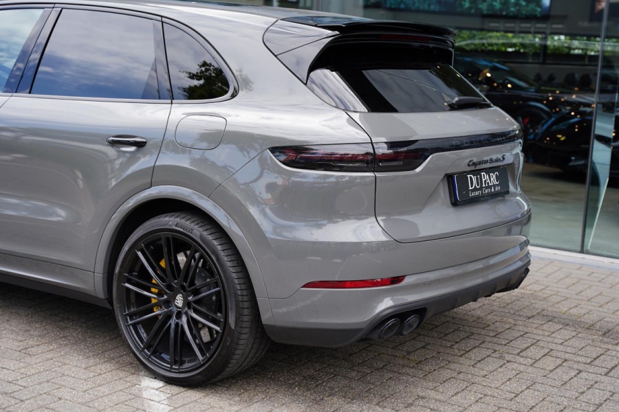 Porsche Cayenne 4.0 Turbo S E-Hybrid / Keramische Remmen / Sport Chrono