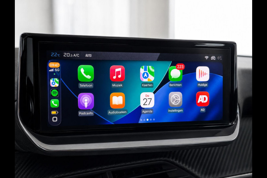 Peugeot e-2008 EV Allure Pack 54 kWh Navigatie by Apple Carplay Android Auto Climate Control Parkeer sensoren Cruise Control LED Koplampen