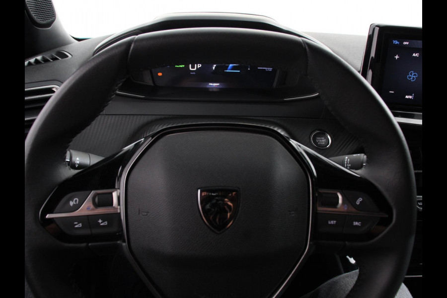 Peugeot e-2008 EV Allure Pack 54 kWh Navigatie by Apple Carplay Android Auto Climate Control Parkeer sensoren Cruise Control LED Koplampen