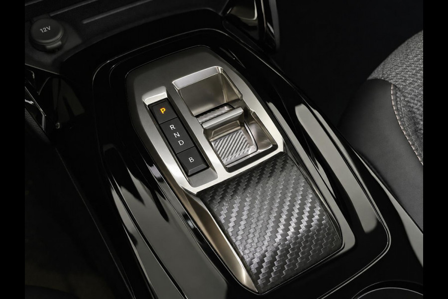 Peugeot e-2008 EV Allure Pack 54 kWh Navigatie by Apple Carplay Android Auto Climate Control Parkeer sensoren Cruise Control LED Koplampen