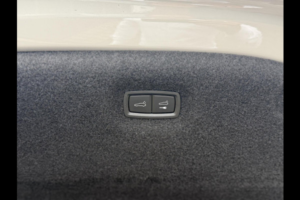 Porsche Taycan Turbo 93 kWh SOH 91% | SPORT CHRONO | HEAD-UP | CARBON PAKKET | ALCANTARA STOELEN + HEMEL | DUAL SCHERM | PSCB KERAMISCH GECOATE REMMEN | BURMESTER PREMIUM AUDIO | STOELVERWARMING + STUURWIELVERWARMING | STOELVENTILATIE | MEMORY SEATS | PORSCHE DEALER ONDERHOUDEN | 360° CAMERA | VERKEERT IN NIEUWSTAAT | ALL-IN PRIJS | 12 MAANDEN BOVAG GARANTIE