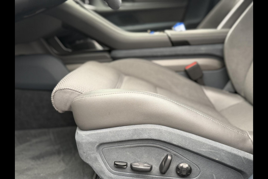 Porsche Taycan Turbo 93 kWh SOH 91% | SPORT CHRONO | HEAD-UP | CARBON PAKKET | ALCANTARA STOELEN + HEMEL | DUAL SCHERM | PSCB KERAMISCH GECOATE REMMEN | BURMESTER PREMIUM AUDIO | STOELVERWARMING + STUURWIELVERWARMING | STOELVENTILATIE | MEMORY SEATS | PORSCHE DEALER ONDERHOUDEN | 360° CAMERA | VERKEERT IN NIEUWSTAAT | ALL-IN PRIJS | 12 MAANDEN BOVAG GARANTIE