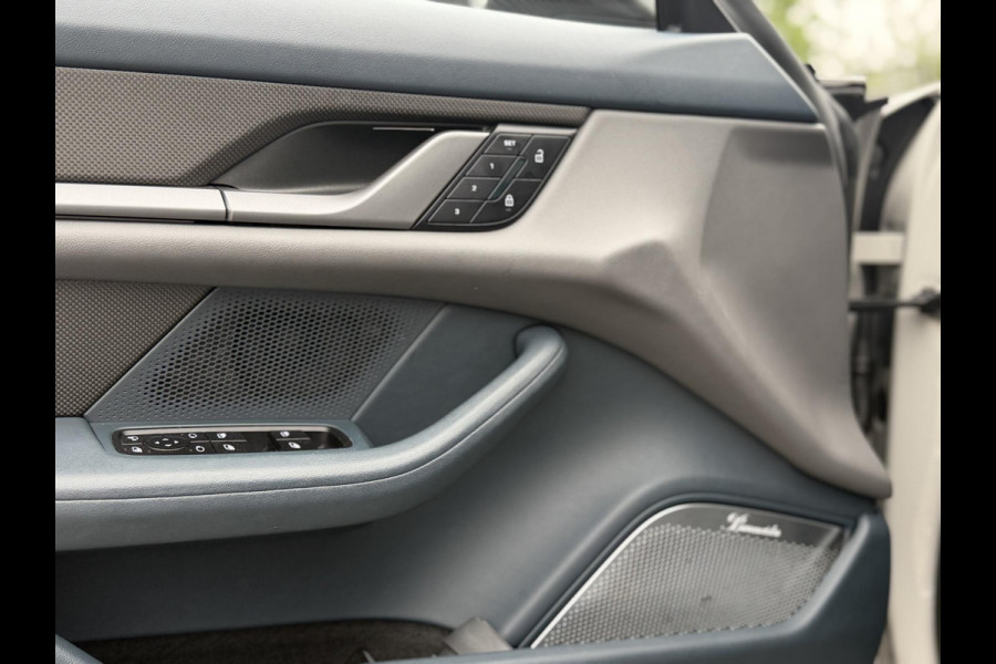 Porsche Taycan Turbo 93 kWh SOH 91% | SPORT CHRONO | HEAD-UP | CARBON PAKKET | ALCANTARA STOELEN + HEMEL | DUAL SCHERM | PSCB KERAMISCH GECOATE REMMEN | BURMESTER PREMIUM AUDIO | STOELVERWARMING + STUURWIELVERWARMING | STOELVENTILATIE | MEMORY SEATS | PORSCHE DEALER ONDERHOUDEN | 360° CAMERA | VERKEERT IN NIEUWSTAAT | ALL-IN PRIJS | 12 MAANDEN BOVAG GARANTIE