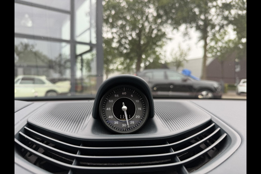 Porsche Taycan Turbo 93 kWh SOH 91% | SPORT CHRONO | HEAD-UP | CARBON PAKKET | ALCANTARA STOELEN + HEMEL | DUAL SCHERM | PSCB KERAMISCH GECOATE REMMEN | BURMESTER PREMIUM AUDIO | STOELVERWARMING + STUURWIELVERWARMING | STOELVENTILATIE | MEMORY SEATS | PORSCHE DEALER ONDERHOUDEN | 360° CAMERA | VERKEERT IN NIEUWSTAAT | ALL-IN PRIJS | 12 MAANDEN BOVAG GARANTIE