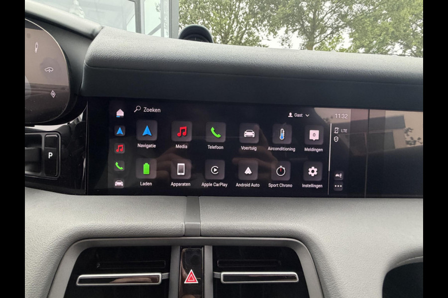 Porsche Taycan Turbo 93 kWh SOH 91% | SPORT CHRONO | HEAD-UP | CARBON PAKKET | ALCANTARA STOELEN + HEMEL | DUAL SCHERM | PSCB KERAMISCH GECOATE REMMEN | BURMESTER PREMIUM AUDIO | STOELVERWARMING + STUURWIELVERWARMING | STOELVENTILATIE | MEMORY SEATS | PORSCHE DEALER ONDERHOUDEN | 360° CAMERA | VERKEERT IN NIEUWSTAAT | ALL-IN PRIJS | 12 MAANDEN BOVAG GARANTIE