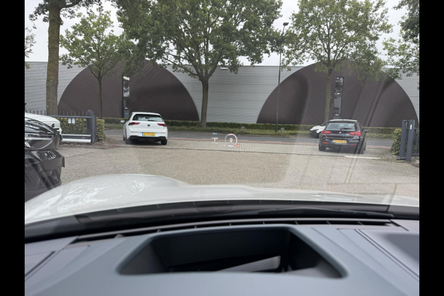 Porsche Taycan Turbo 93 kWh SOH 91% | SPORT CHRONO | HEAD-UP | CARBON PAKKET | ALCANTARA STOELEN + HEMEL | DUAL SCHERM | PSCB KERAMISCH GECOATE REMMEN | BURMESTER PREMIUM AUDIO | STOELVERWARMING + STUURWIELVERWARMING | STOELVENTILATIE | MEMORY SEATS | PORSCHE DEALER ONDERHOUDEN | 360° CAMERA | VERKEERT IN NIEUWSTAAT | ALL-IN PRIJS | 12 MAANDEN BOVAG GARANTIE