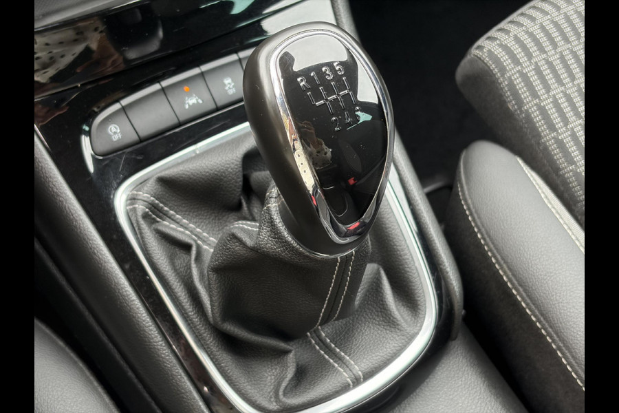 Opel Astra Sports Tourer 1.2 Elegance ✓131pk✓2e Eigenaar✓Camera✓Carplay✓6 Bak✓Stoelverw✓Stuurverw✓Pdc V+A✓Recent beurt gehad✓Clima✓Cruise✓Halfleder✓Keyless✓N.A.P✓Lm velgen✓Rijstrooksensor✓Apk tot 07-2027