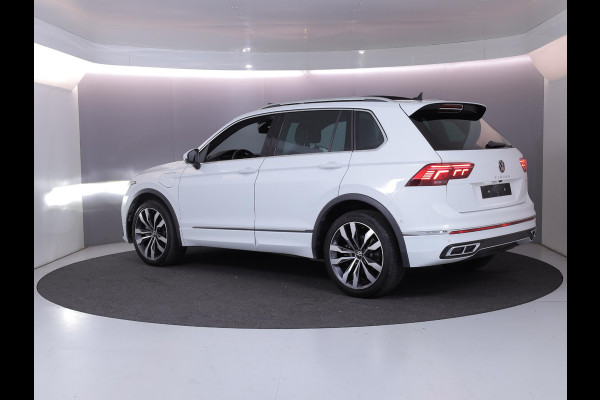 Volkswagen Tiguan 1.4 TSI eHybrid R-Line Business 245 pk Automaat (DSG) | Private lease vanaf €766 | Navigatie | Panoramadak | Park assist | Rondomzicht camera | Head-up display | Lederen bekleding | Elektr. voorstoelen met geheugen | R-Line |