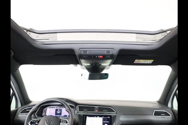 Volkswagen Tiguan 1.4 TSI eHybrid R-Line Business 245 pk Automaat (DSG) | Private lease vanaf €766 | Navigatie | Panoramadak | Park assist | Rondomzicht camera | Head-up display | Lederen bekleding | Elektr. voorstoelen met geheugen | R-Line |