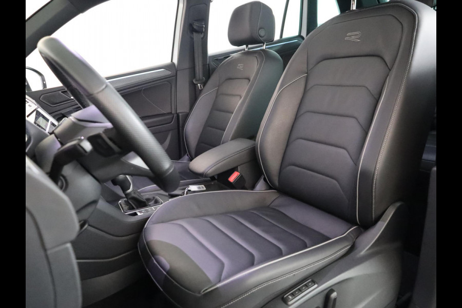 Volkswagen Tiguan 1.4 TSI eHybrid R-Line Business 245 pk Automaat (DSG) | Private lease vanaf €766 | Navigatie | Panoramadak | Park assist | Rondomzicht camera | Head-up display | Lederen bekleding | Elektr. voorstoelen met geheugen | R-Line |