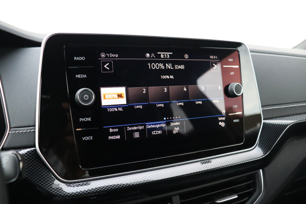 Volkswagen T-Cross 1.0 TSI R-Line DSG IQ Matrix ACC PDC