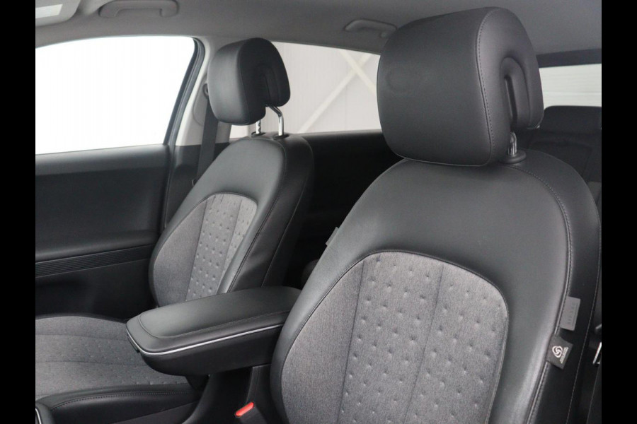 Hyundai IONIQ 5 Connect+ 77.4 kWh | SOH 95,1% | Half leder | Adaptive cruise | 360 camera | Park assist | Stuur/stoelverwarming | Carplay | Climate control | Elektrische achterklep