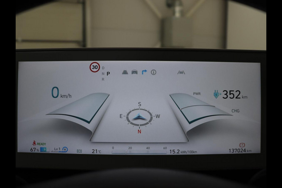 Hyundai IONIQ 5 Connect+ 77.4 kWh | SOH 95,1% | Half leder | Adaptive cruise | 360 camera | Park assist | Stuur/stoelverwarming | Carplay | Climate control | Elektrische achterklep