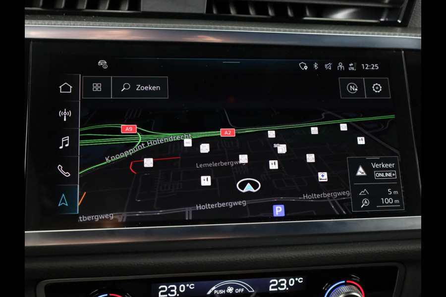Audi Q3 35 TFSI S edition Competition 150pk | Stoelverwarming | Keyless | 360 camera | inklapbare spiegels