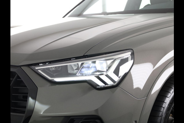 Audi Q3 35 TFSI S edition Competition 150pk | Stoelverwarming | Keyless | 360 camera | inklapbare spiegels