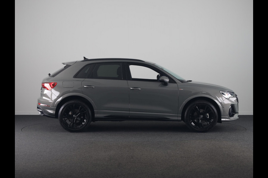 Audi Q3 35 TFSI S edition Competition 150pk | Stoelverwarming | Keyless | 360 camera | inklapbare spiegels