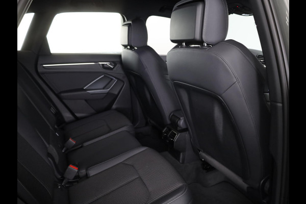 Audi Q3 35 TFSI S edition Competition 150pk | Stoelverwarming | Keyless | 360 camera | inklapbare spiegels