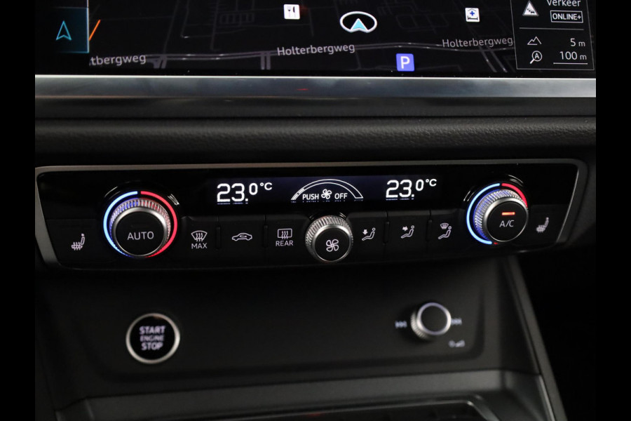 Audi Q3 35 TFSI S edition Competition 150pk | Stoelverwarming | Keyless | 360 camera | inklapbare spiegels