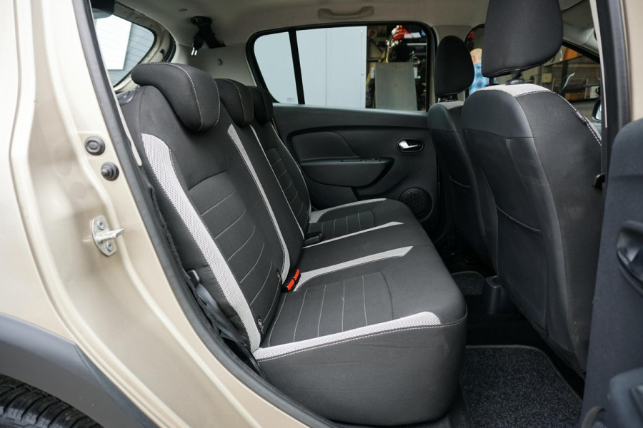 Dacia Sandero 0.9 TCe SL Stepway + CAMERA / NAVI / DAB / SENSOREN / CRUISE CONTROL