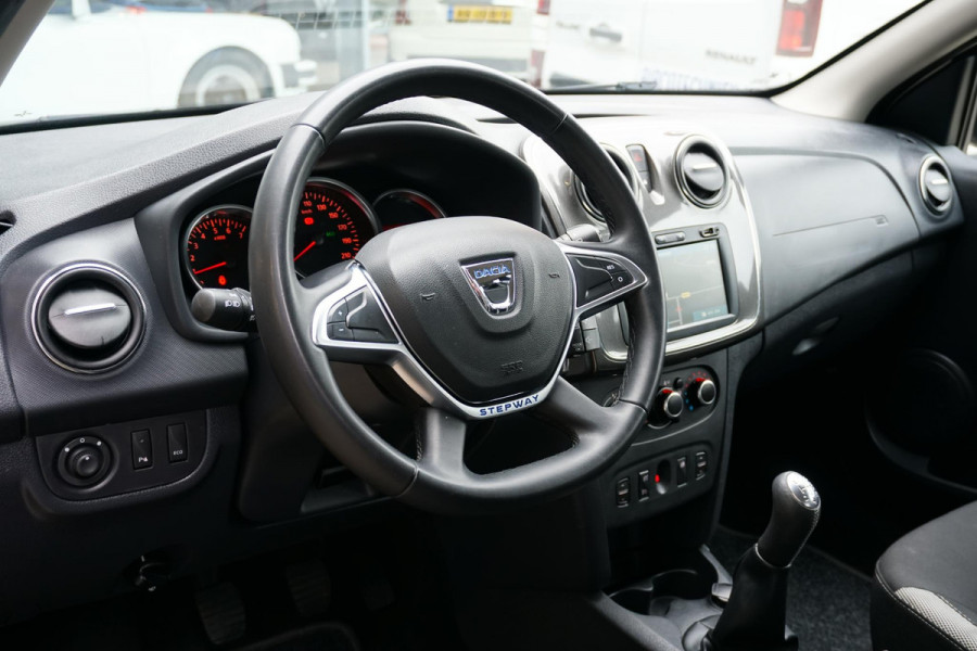 Dacia Sandero 0.9 TCe SL Stepway + CAMERA / NAVI / DAB / SENSOREN / CRUISE CONTROL