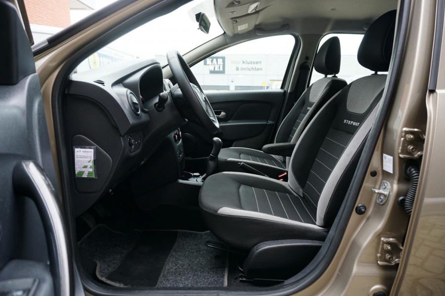 Dacia Sandero 0.9 TCe SL Stepway + CAMERA / NAVI / DAB / SENSOREN / CRUISE CONTROL