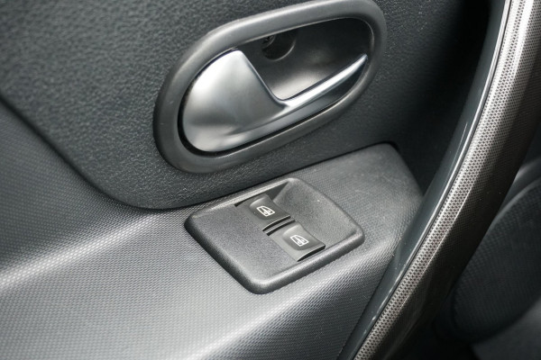 Dacia Sandero 0.9 TCe SL Stepway + CAMERA / NAVI / DAB / SENSOREN / CRUISE CONTROL