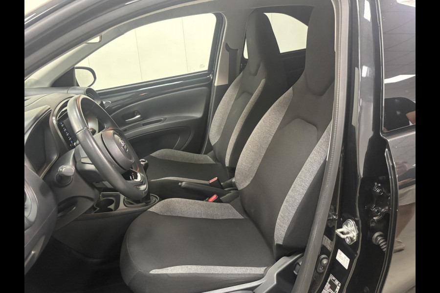 Toyota Aygo X FIRST*ACC*CAMERA*ECC*CARPLAY*5-DEURS*NAP*LM-VELGEN