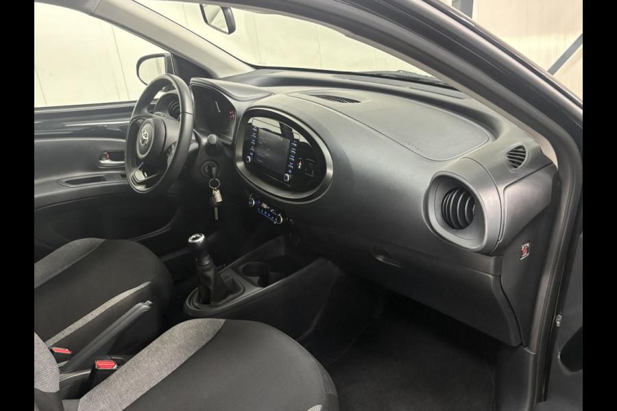 Toyota Aygo X FIRST*ACC*CAMERA*ECC*CARPLAY*5-DEURS*NAP*LM-VELGEN