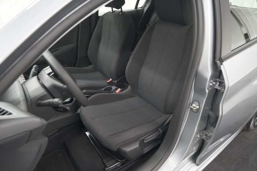 Peugeot 208 1.2 Hybrid 110 e-DCS6 Style | Direct Leverbaar | Apple Carplay | Parkeersensoren