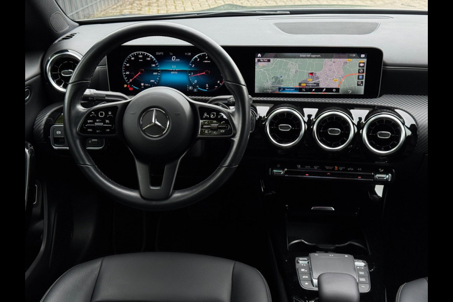 Mercedes-Benz CLA-Klasse 200 Business Solution | Navi, Camera, Stoelverw., Cruise, Climate | Dealeronderhouden | NAP |
