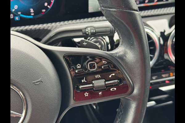 Mercedes-Benz CLA-Klasse 200 Business Solution | Navi, Camera, Stoelverw., Cruise, Climate | Dealeronderhouden | NAP |