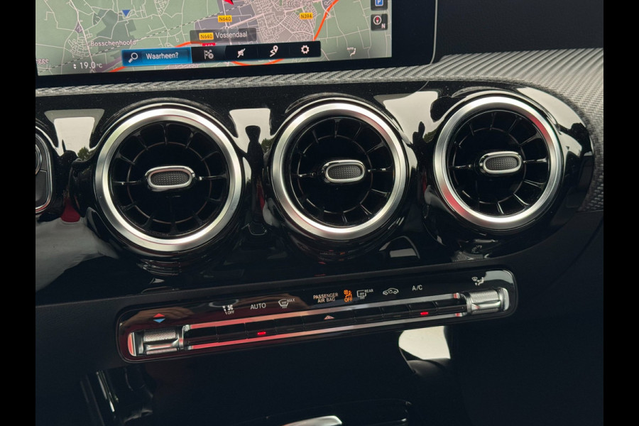 Mercedes-Benz CLA-Klasse 200 Business Solution | Navi, Camera, Stoelverw., Cruise, Climate | Dealeronderhouden | NAP |