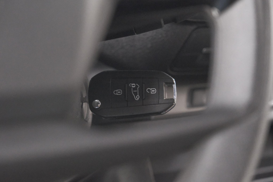 Peugeot e-Expert EV L2 75 kWh | Camera | Betimmering Laadruimte | Dodehoekdetectie | Apple Carplay