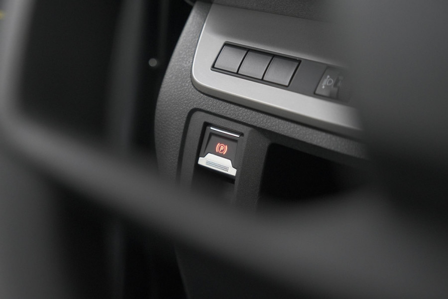 Peugeot e-Expert EV L2 75 kWh | Camera | Betimmering Laadruimte | Dodehoekdetectie | Apple Carplay