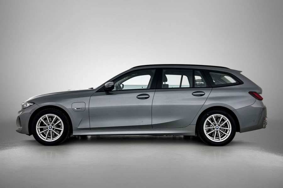 BMW 3 Serie Touring 320e (TREKHAAK WEGKLAPBAAR, MEMORY SEATS, LED, CAMERA, CARPLAY, 1e EIGENAAR, DEALER ONDERHOUDEN)