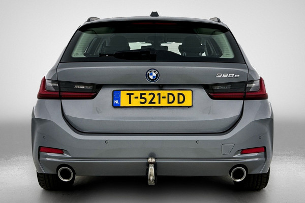 BMW 3 Serie Touring 320e (TREKHAAK WEGKLAPBAAR, MEMORY SEATS, LED, CAMERA, CARPLAY, 1e EIGENAAR, DEALER ONDERHOUDEN)