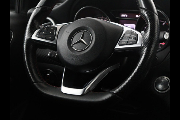 Mercedes-Benz A-Klasse 180 Business Solution AMG | Leder/alcantara | Stoelverwarming | Cruise control | Navigatie | Bluetooth | Camera | Park assist | Trekhaak