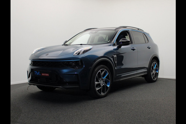 Lynk & Co 01 1.5 261PK Plug-in Hybrid Pano/dak Apple/Carplay Adaptive/Cruise