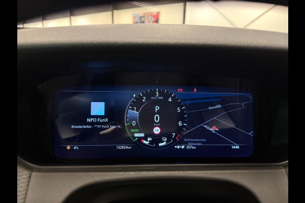 Land Rover Range Rover Velar 2.0 P400e R-Dynamic HSE SOH 86,5%/PANO/MERIDIAN-SOUND/LEDER/V-COCKPIT/H-UP/DAB/CARPLAY///