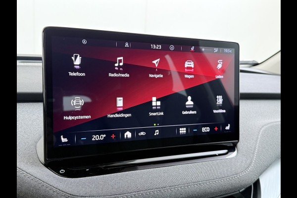 Škoda ENYAQ iV 80 204PK SOH 91% Verlichte Grille Trekhaak Stoel+Stuurverwarming 3-Zone Ecc Camera Apple Carplay Android Auto Navi Sport Pakket Led Matrix Rijstrooksensor Isofix Keyless 1.000KG Trekgewicht Origineel Nederlandse Auto